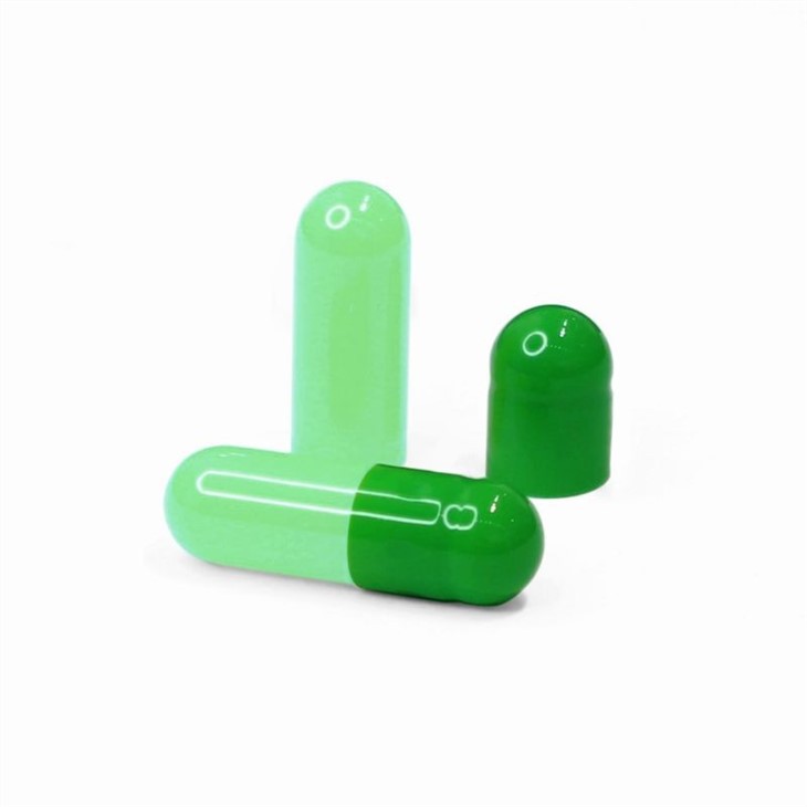 (001)